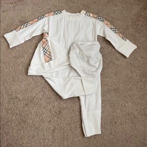 Burberry onesie set - 6M